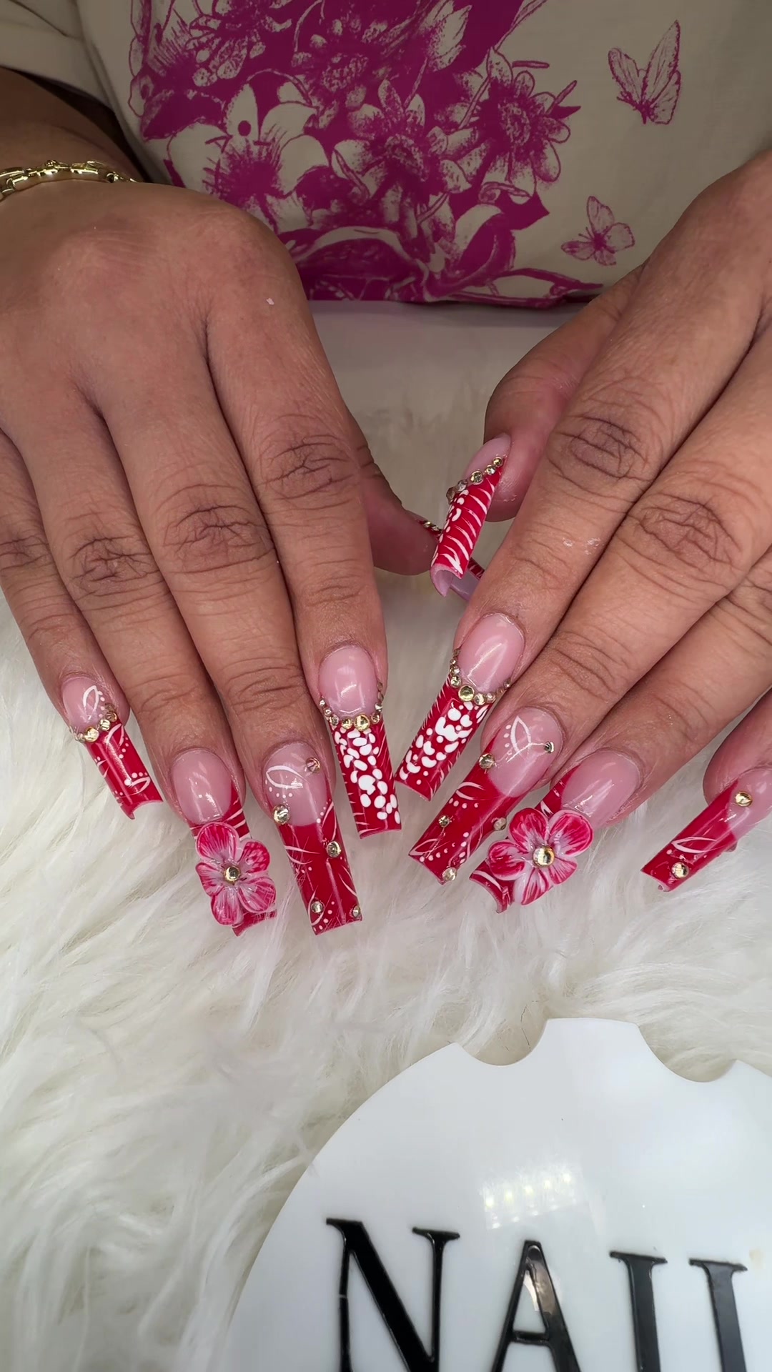 @jasminenails_puyallup