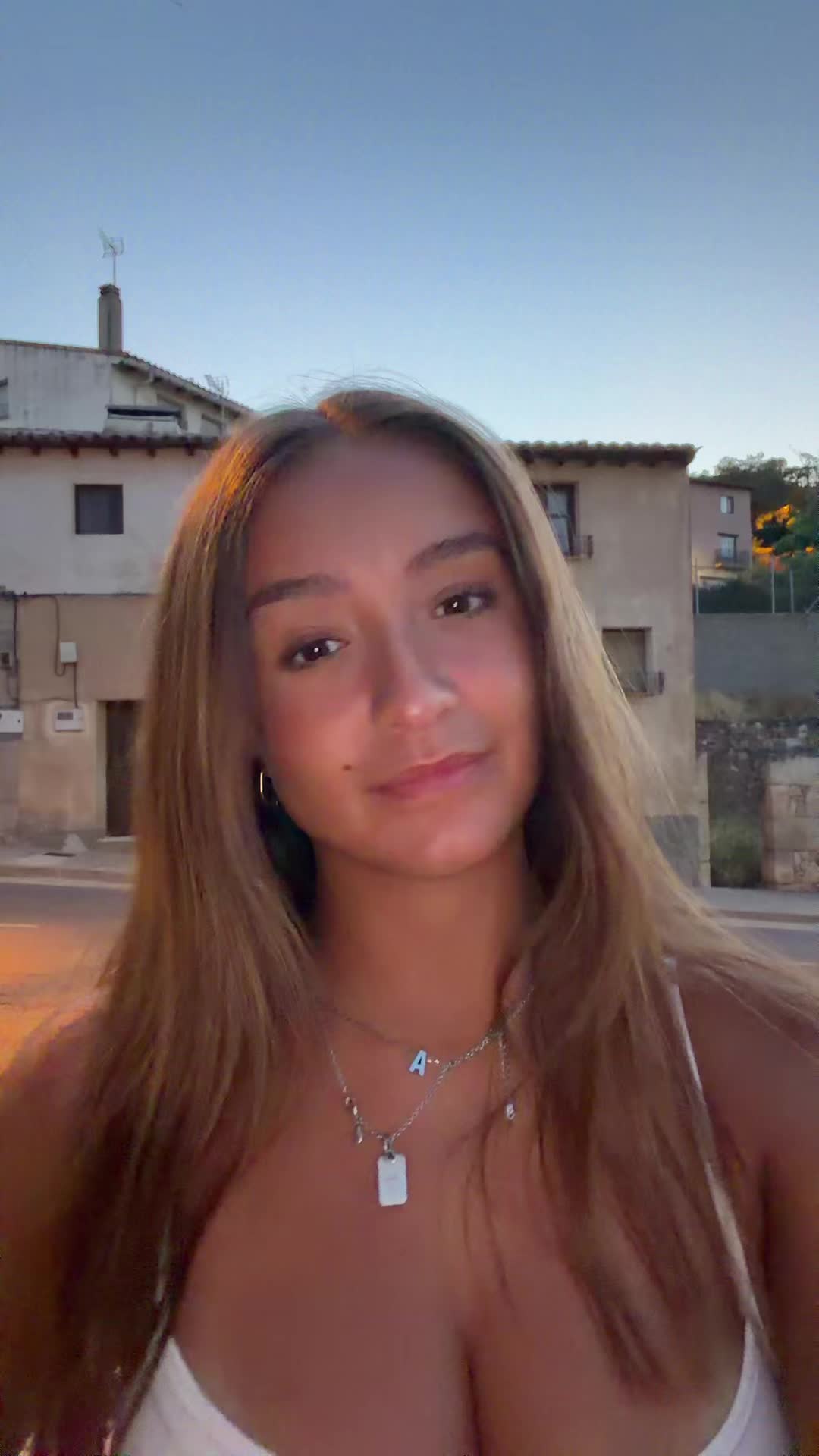 @laretaa