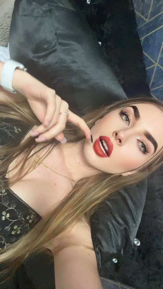 @Denii✨