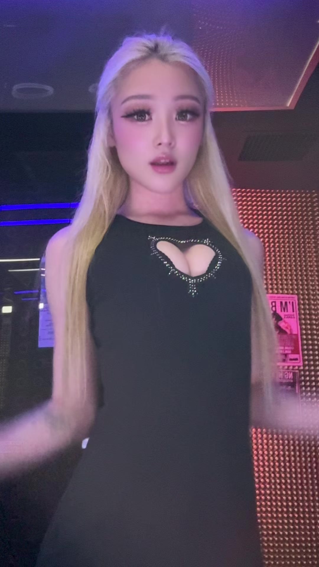@๐๐๐๐๐ผ