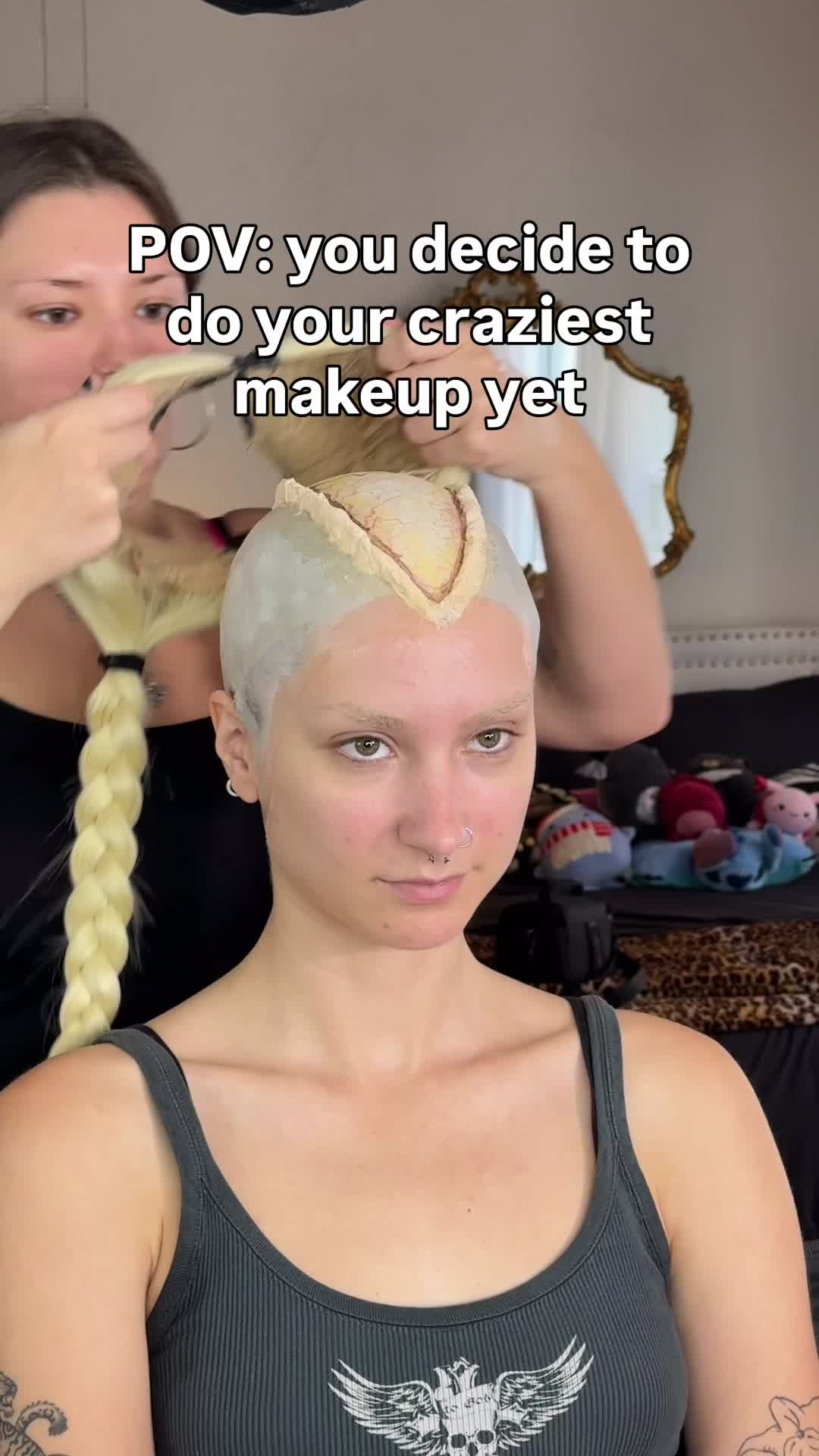@izzyzavareei