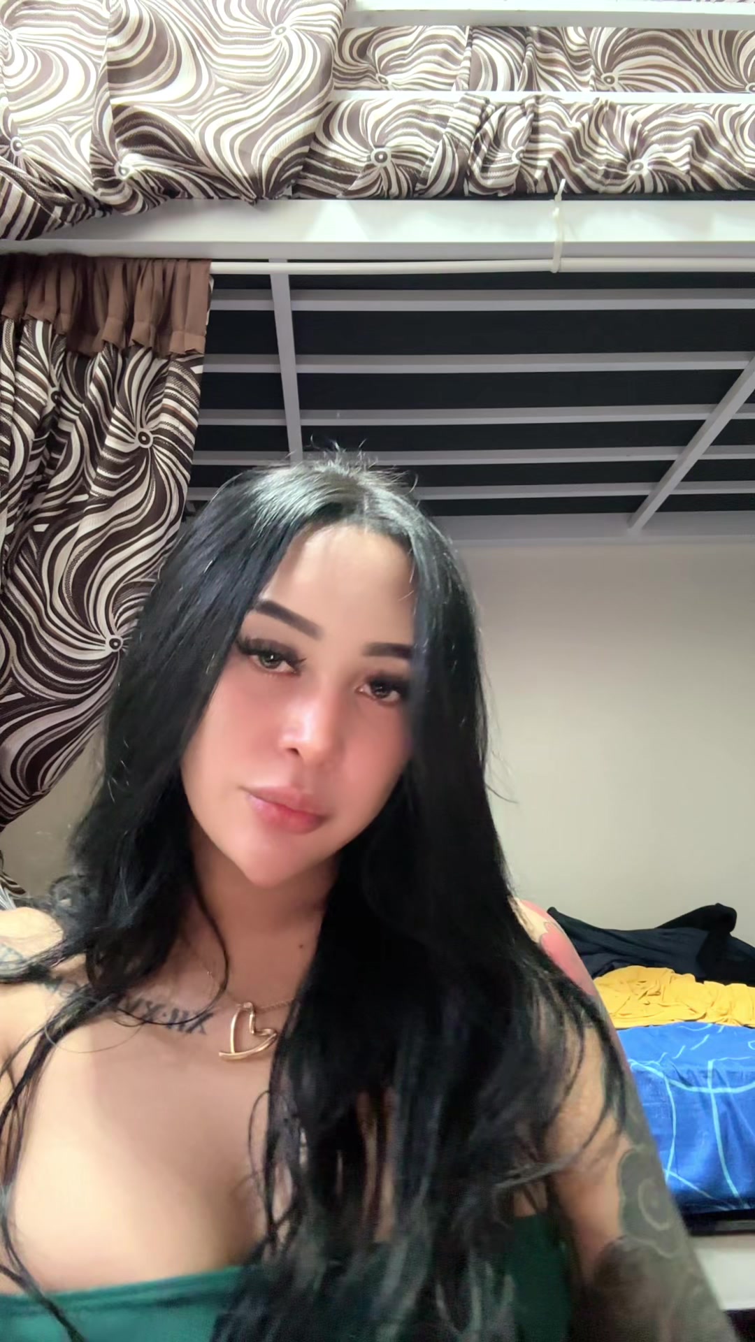 @Carlyyy