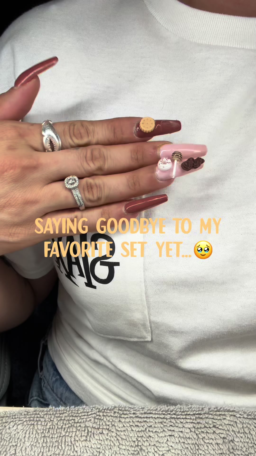 @Sea_Ya_Lea