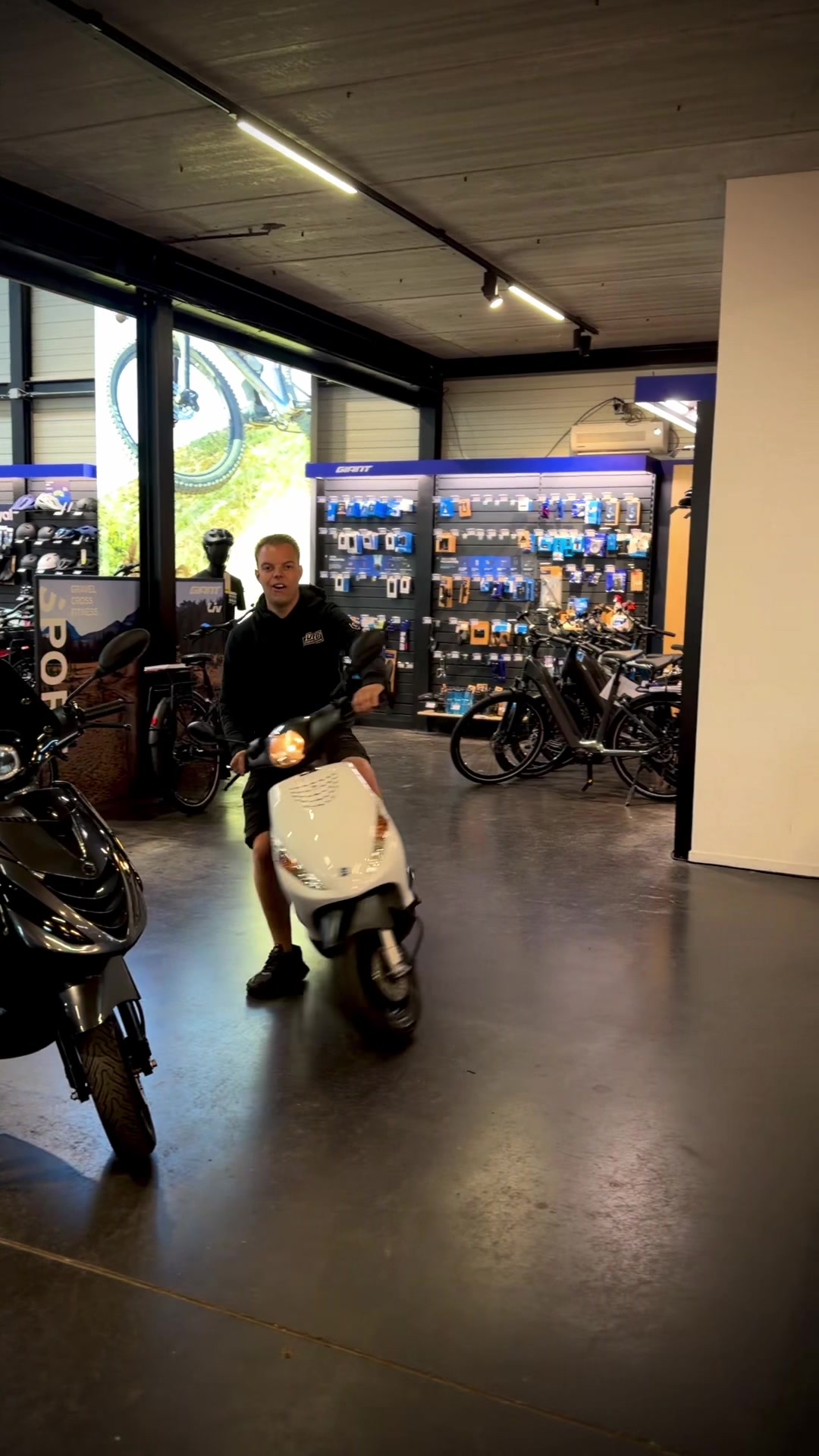 @NUEBSCOOTERS