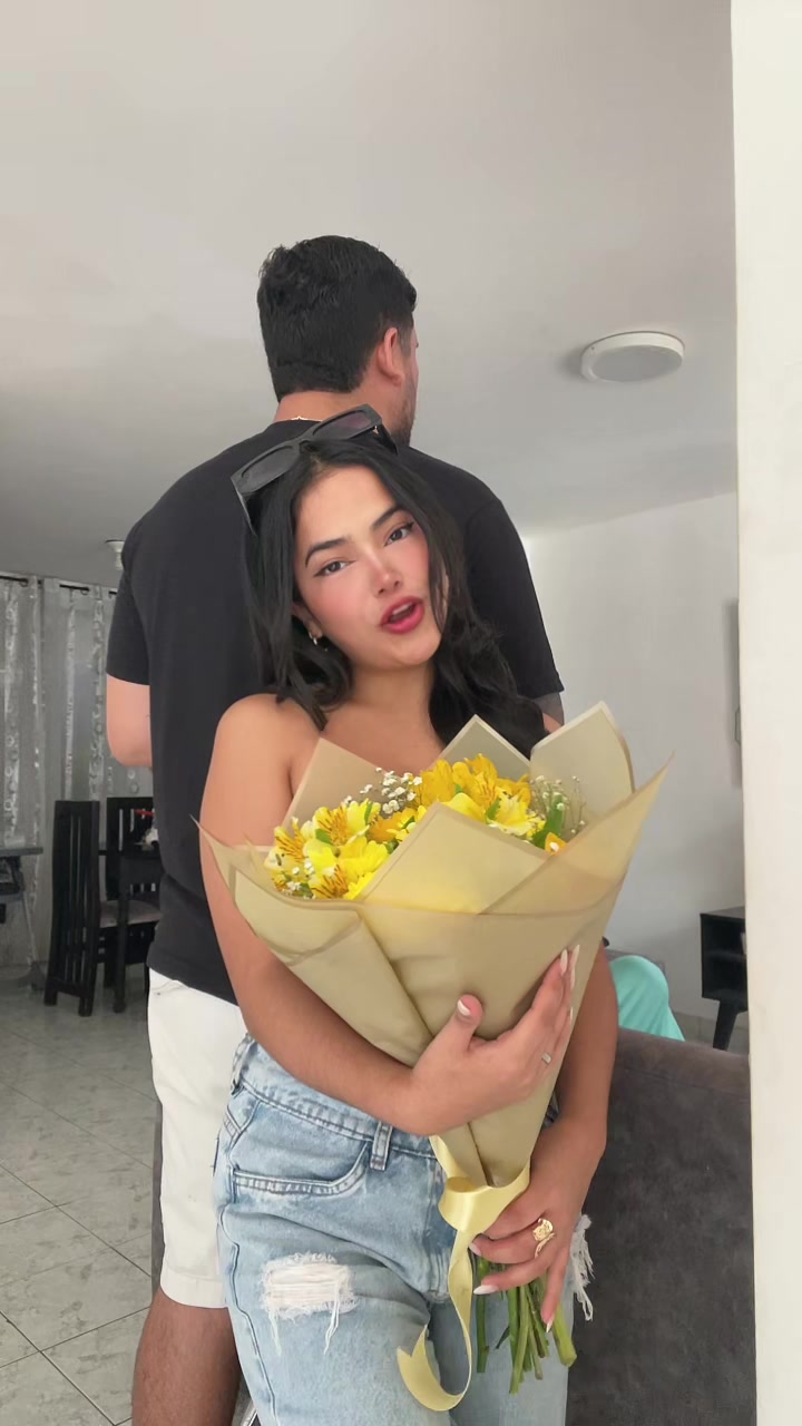 @KIARA✨