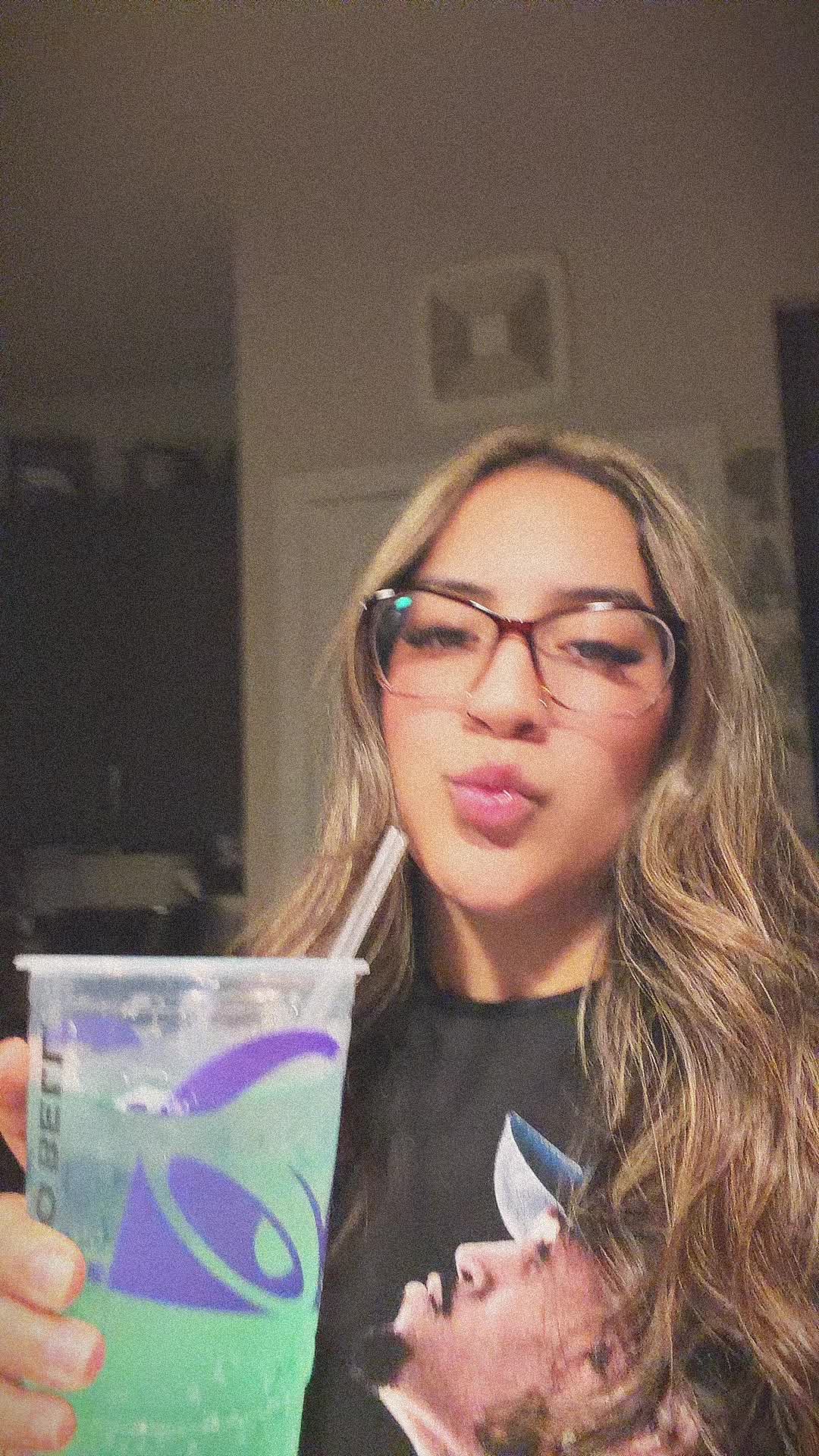 @Gabs925217
