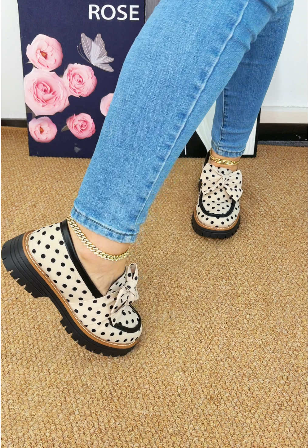 @Monica_fashion
