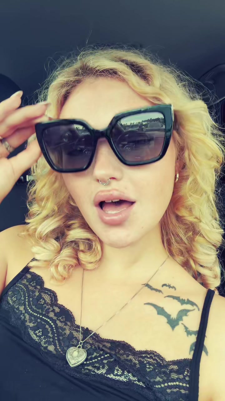 @hexgirl129🦢
