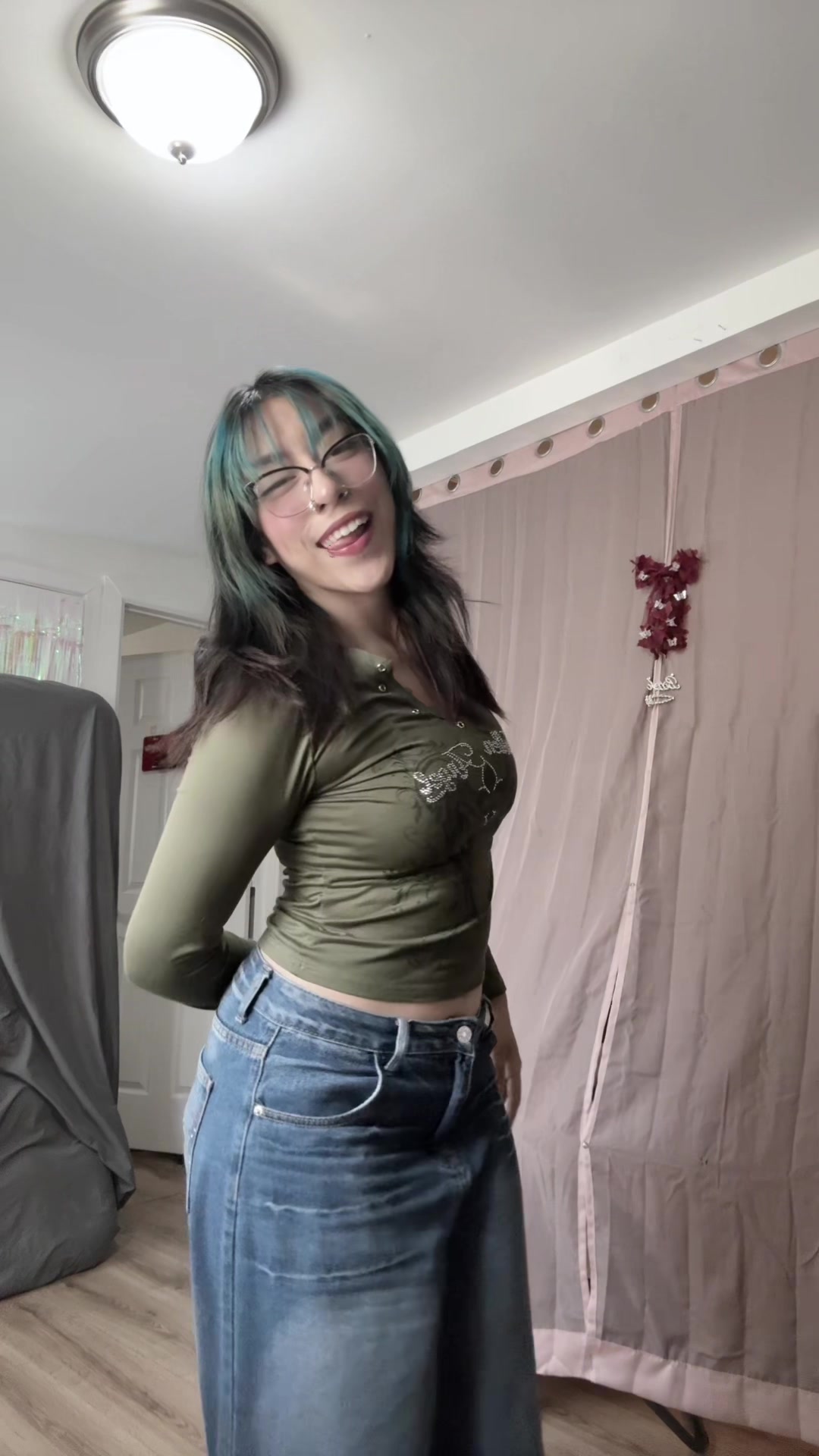 @иσиα<3