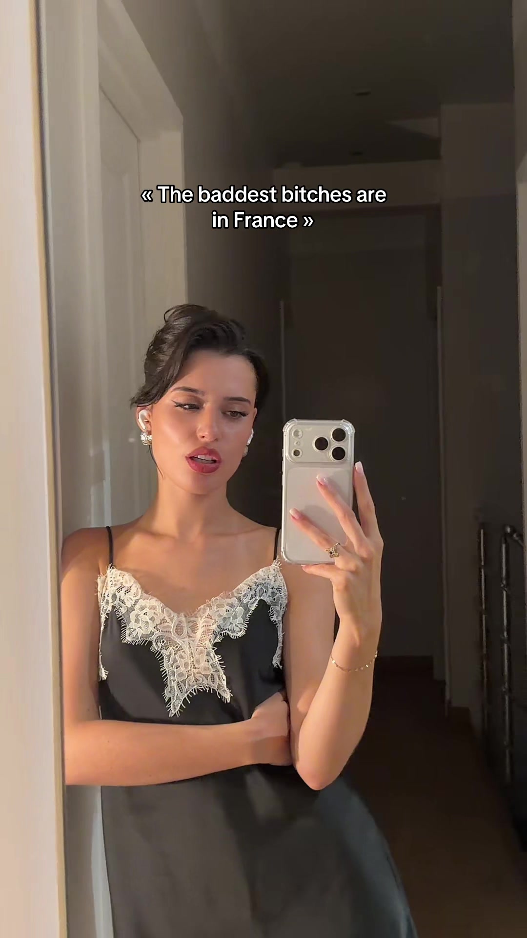 @𝐄𝐯𝐚𝐧𝐞𝐬𝐜𝐞𝐧𝐜𝐞