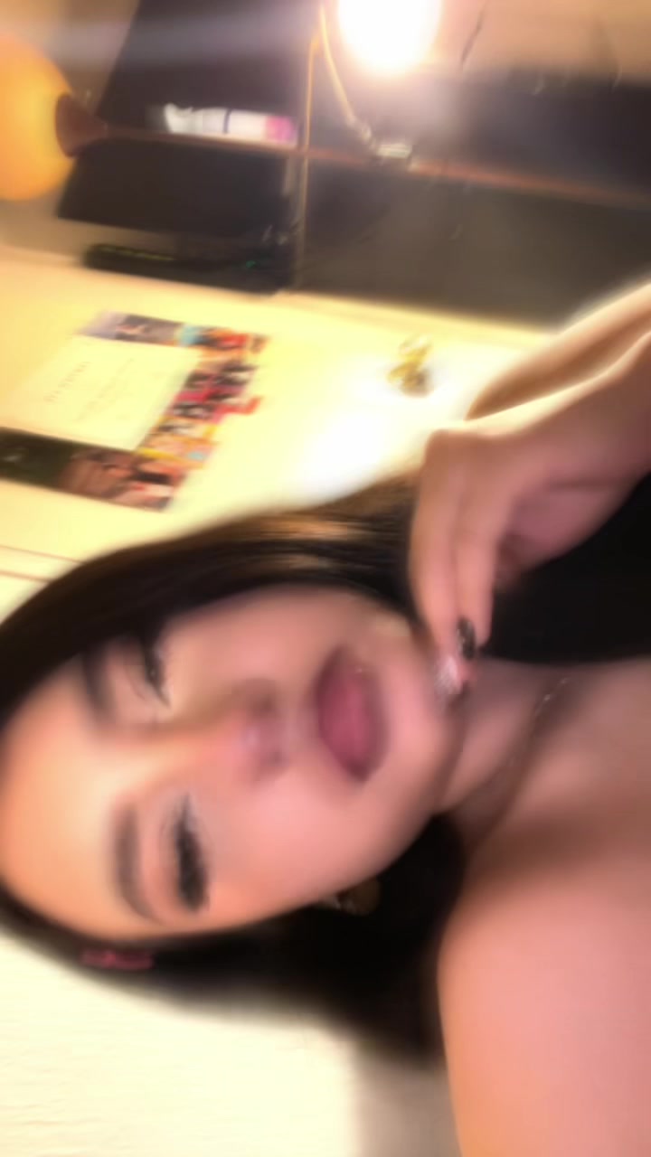 @𝒜𝓁ℯ𝓍𝒶𝓃𝒹𝓇𝒶