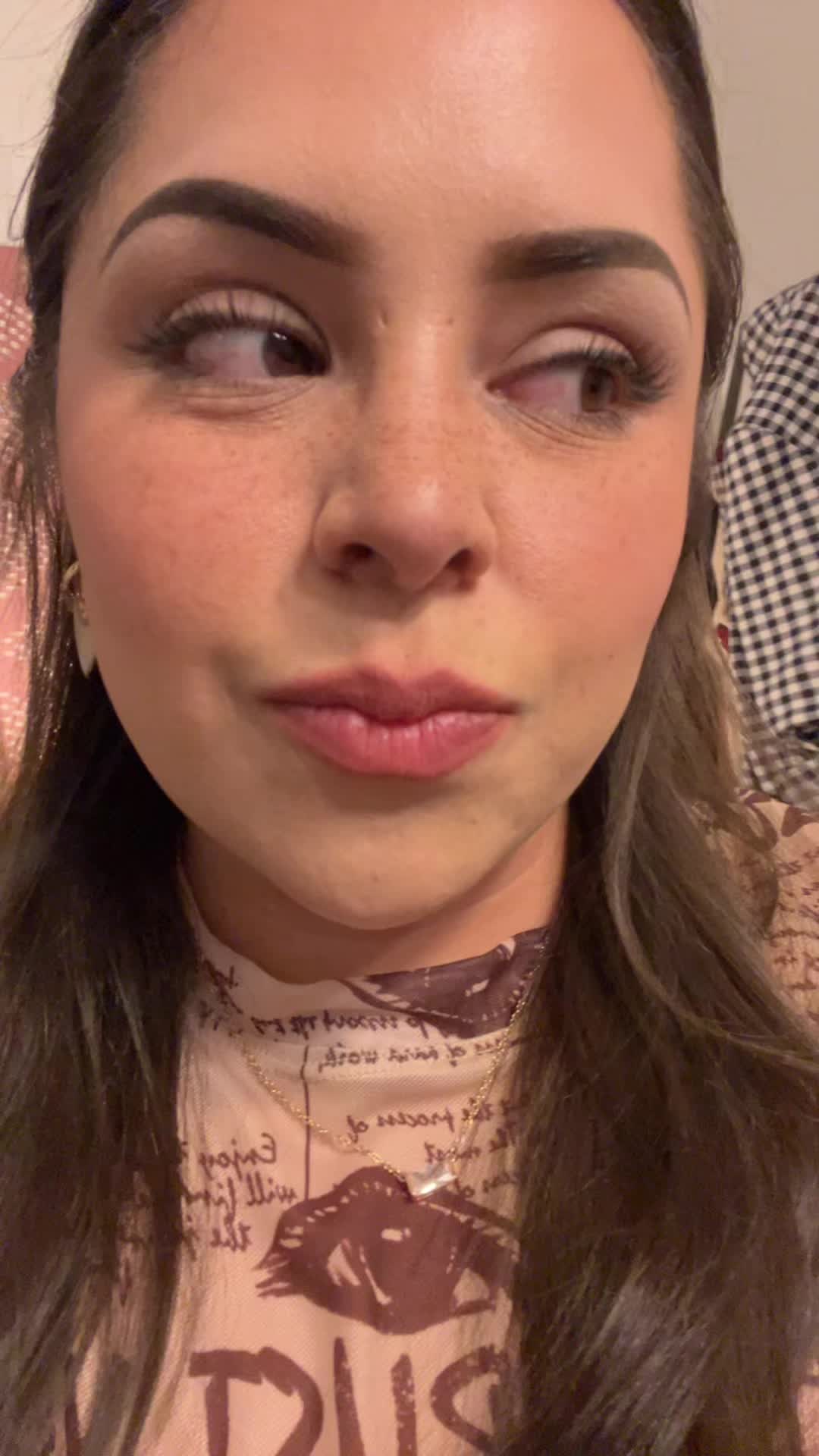 @Lorena👀