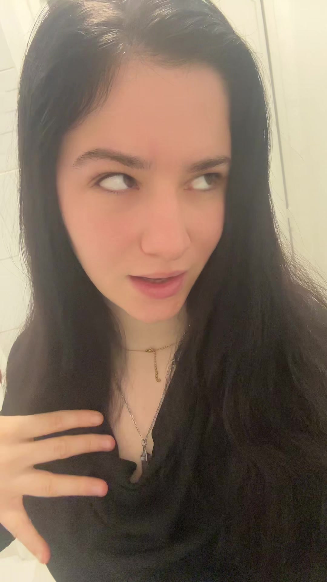 @Angèle