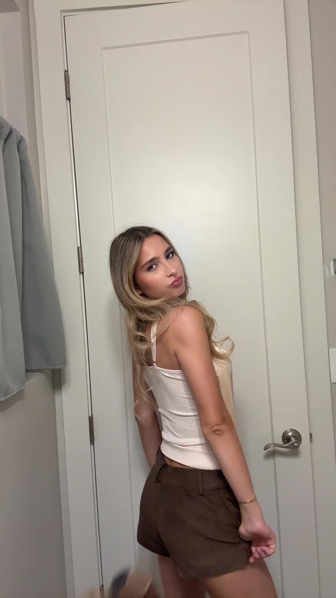 @ALYONA
