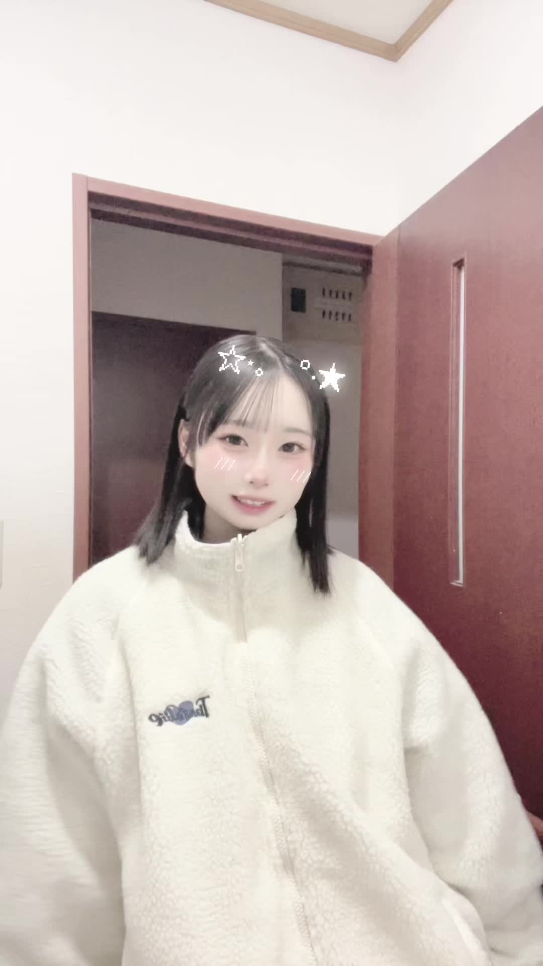 @ひな