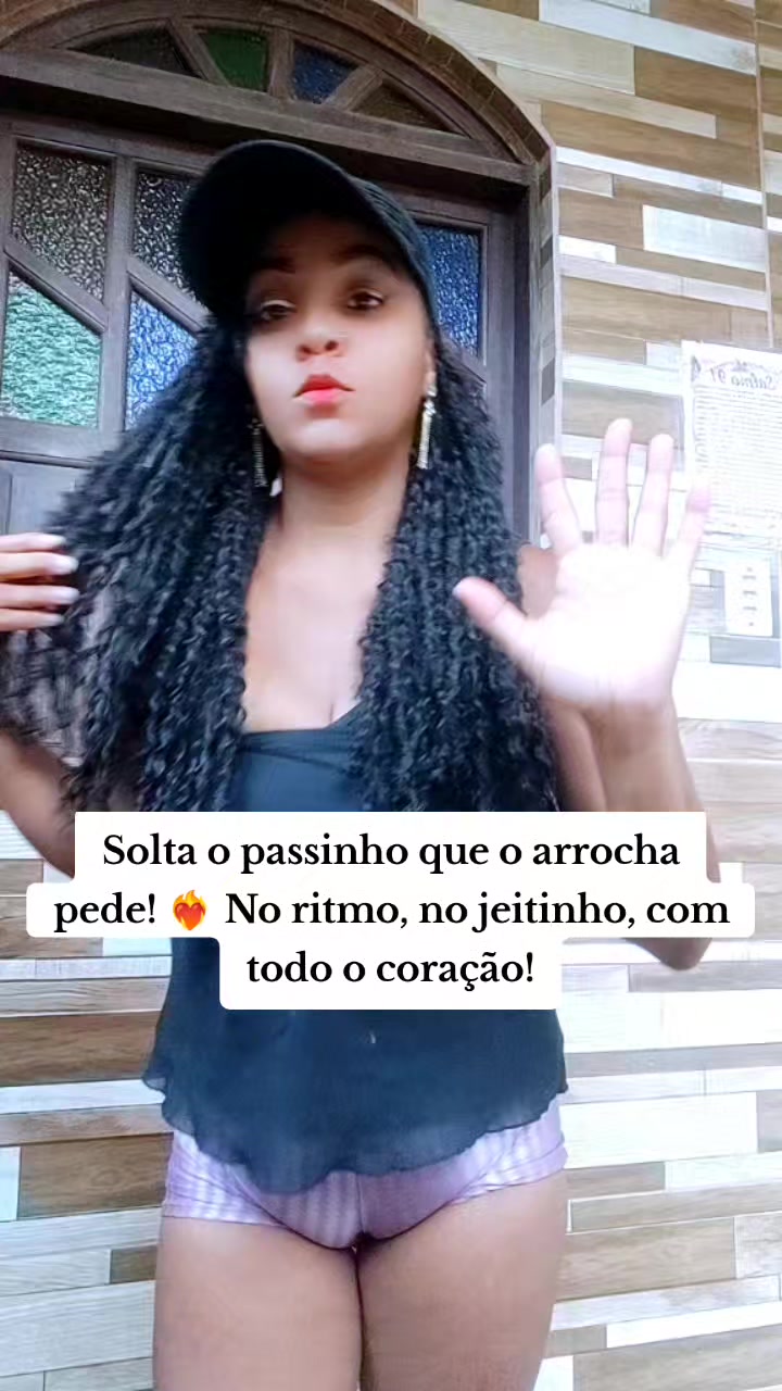 @Lucy a guria do short sexy