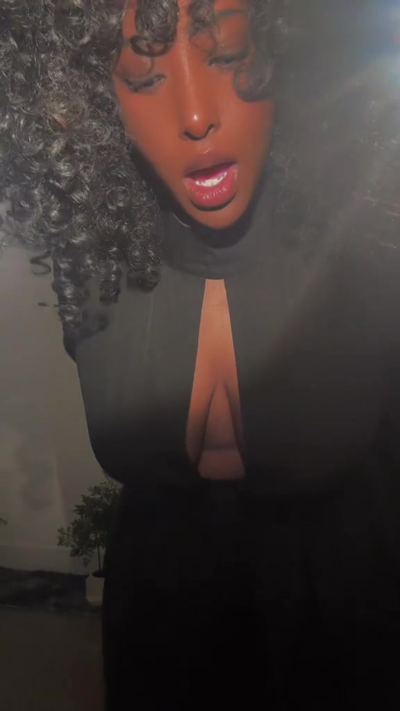 @Alicia||Naomi
