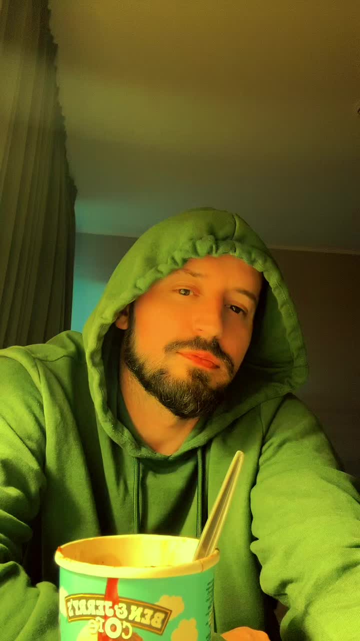 @ᵀʰᵉ 𝕀𝕔𝕖𝕞𝕒𝕟 ❄︎