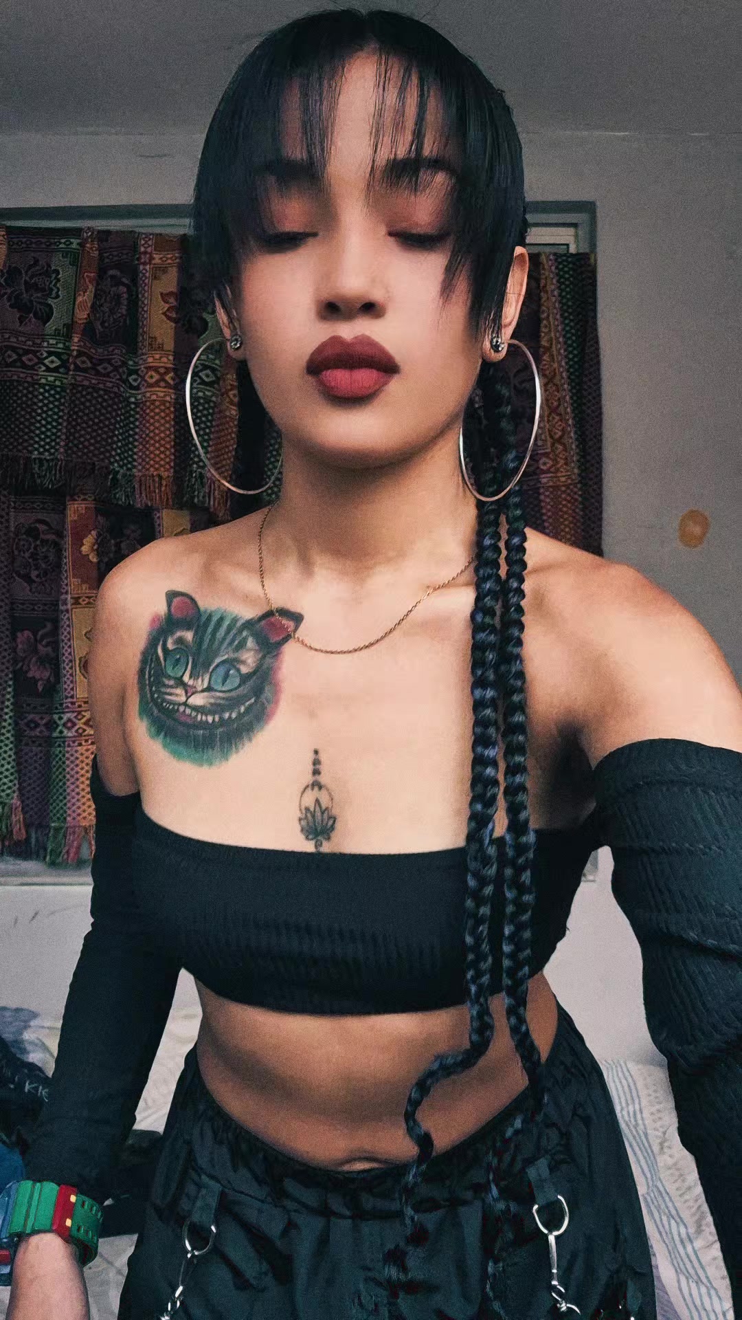@Niyired V'r🥀