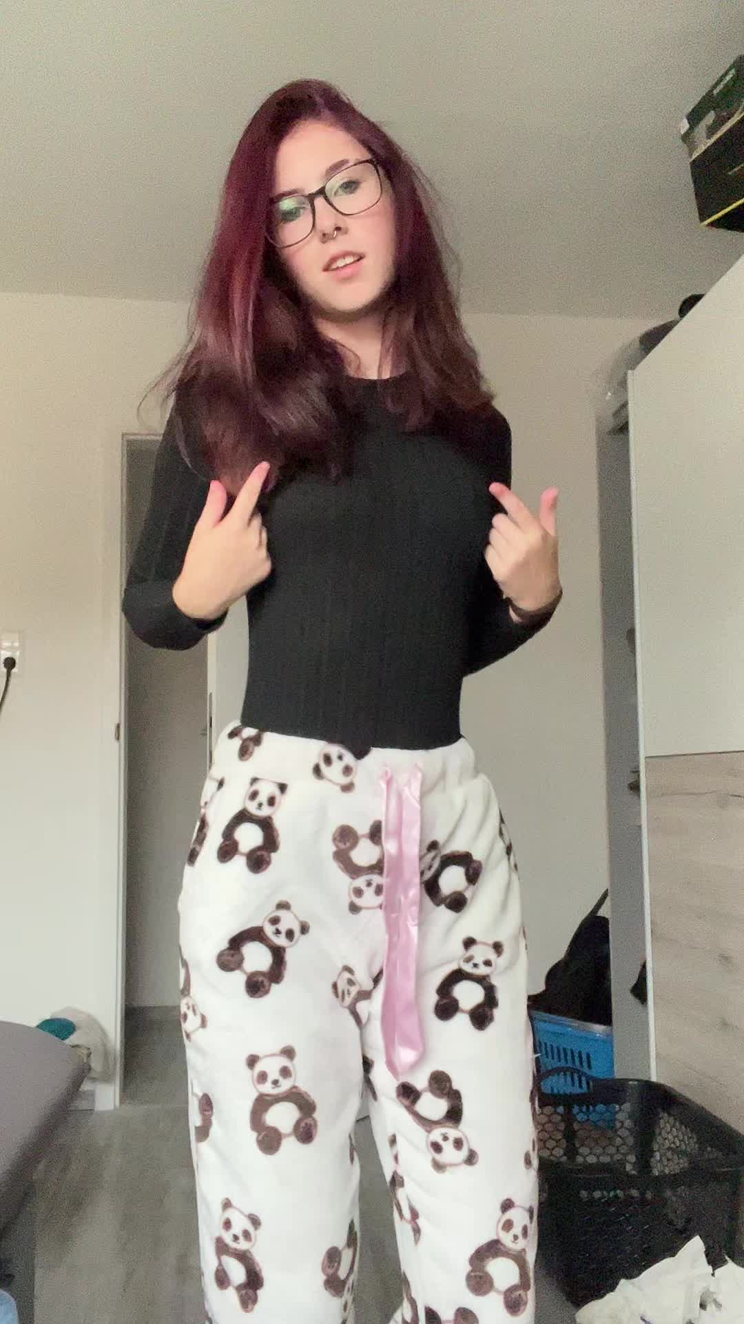 @Lenalovelykeksi