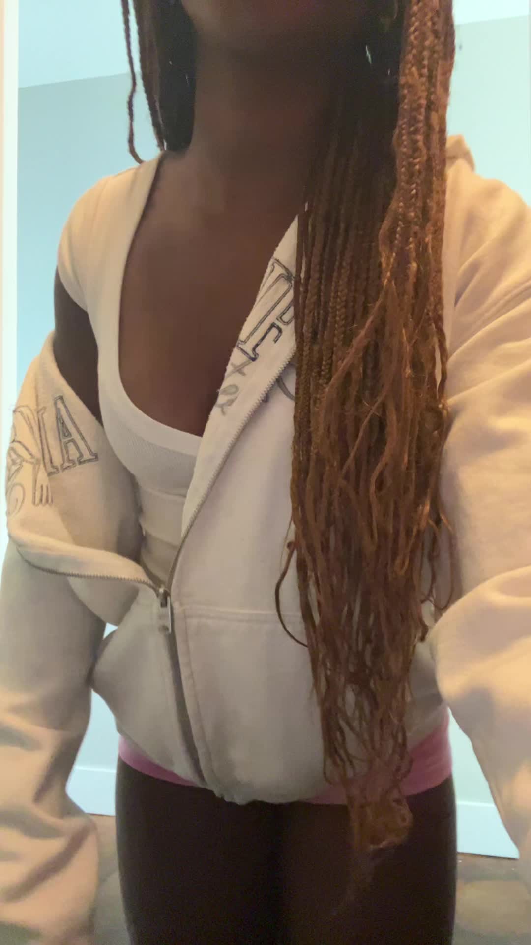 @r🍩sie
