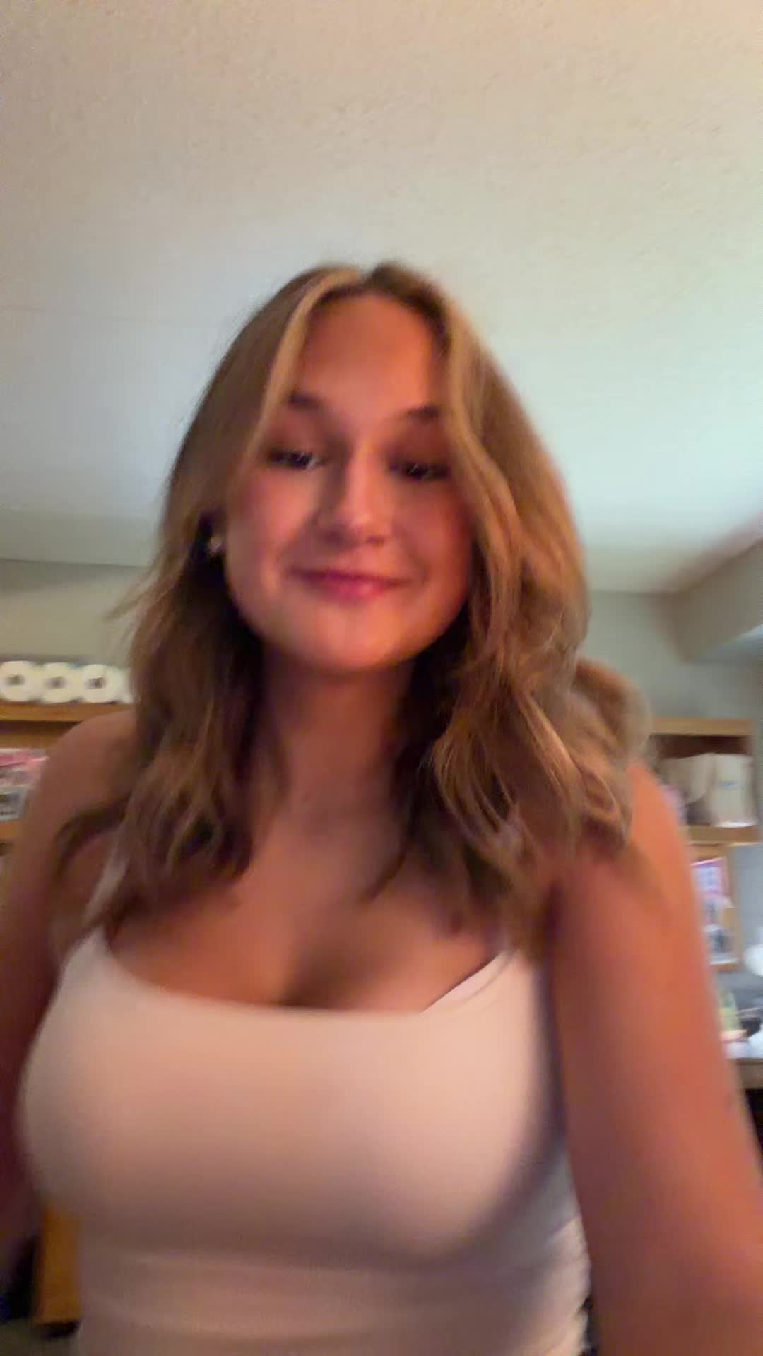 @Ella