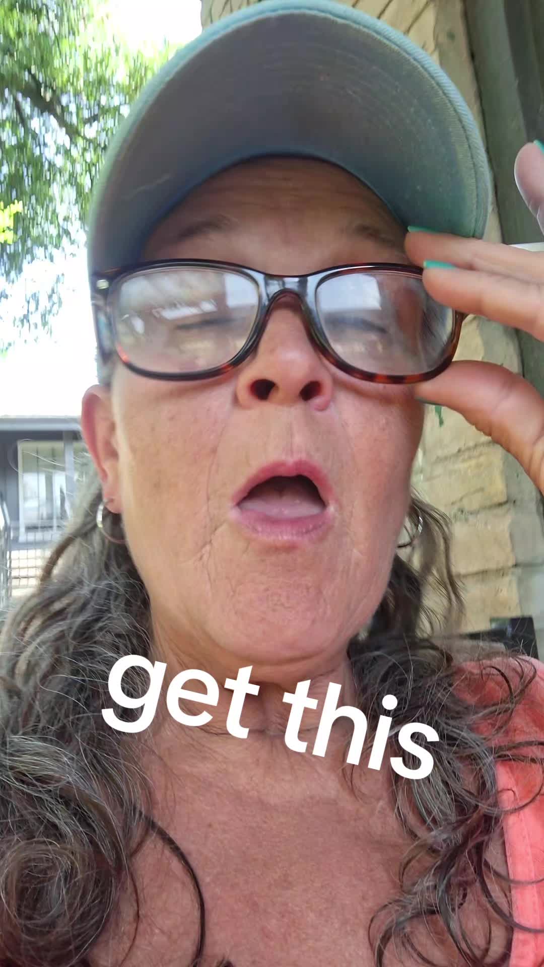 @granny at kitchen table 🎼🎵❌️
