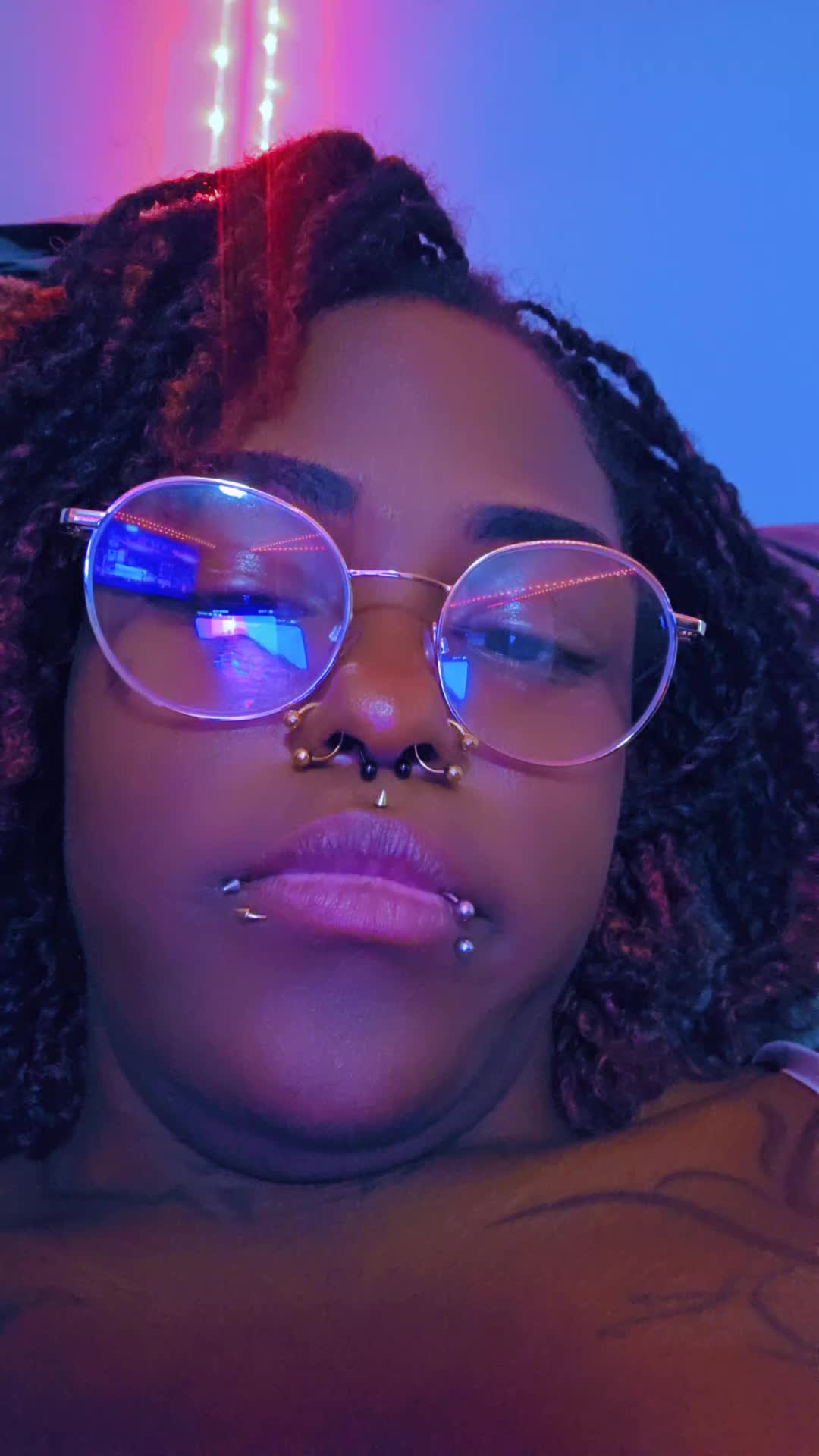 @Laud&eacute;
