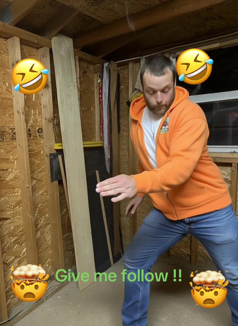 @SUCKAFREEFUNNY2ME