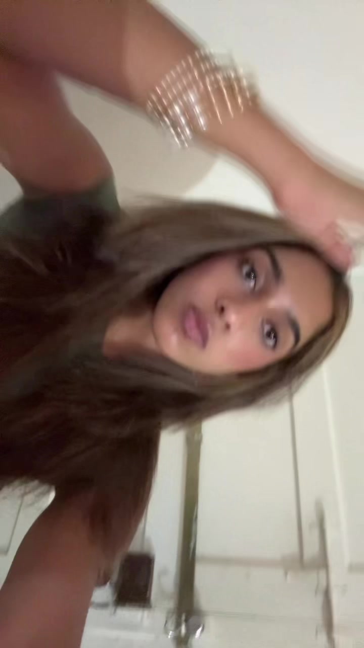 @nidhi