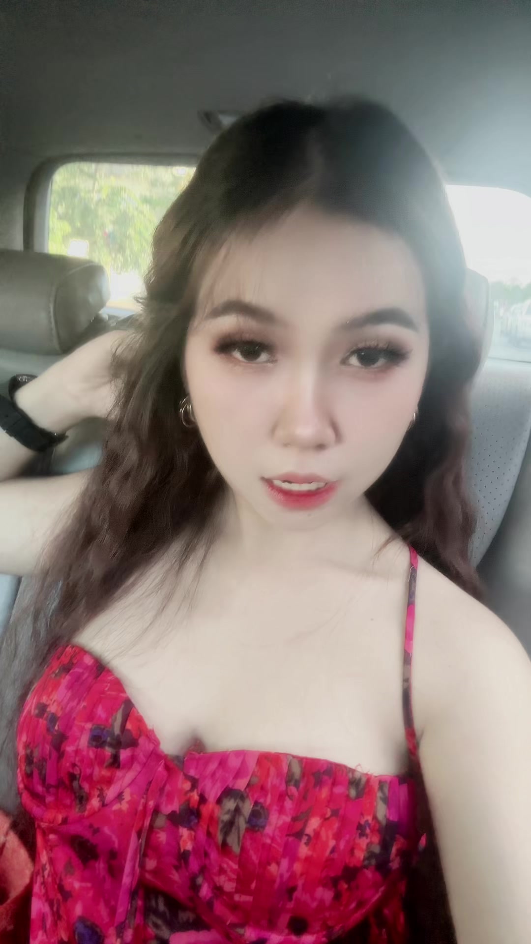 @Leakhana