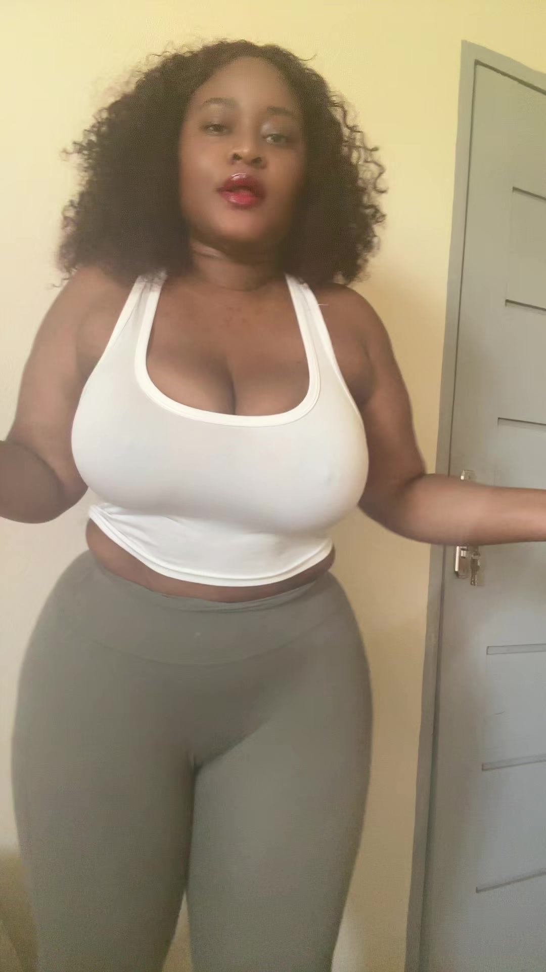 @Coconwarr