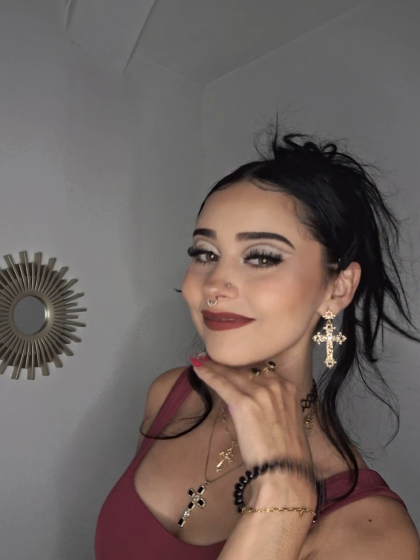 @☽✞𝕷𝖊𝖘𝖑𝒚✞☾