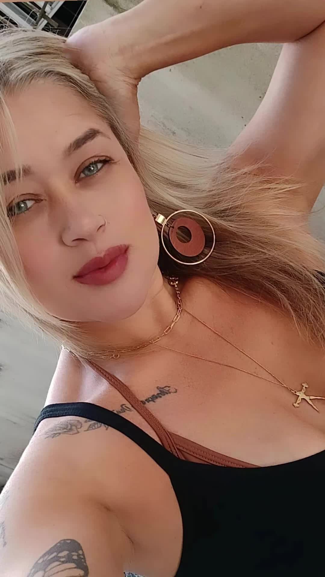 @Carol🧿