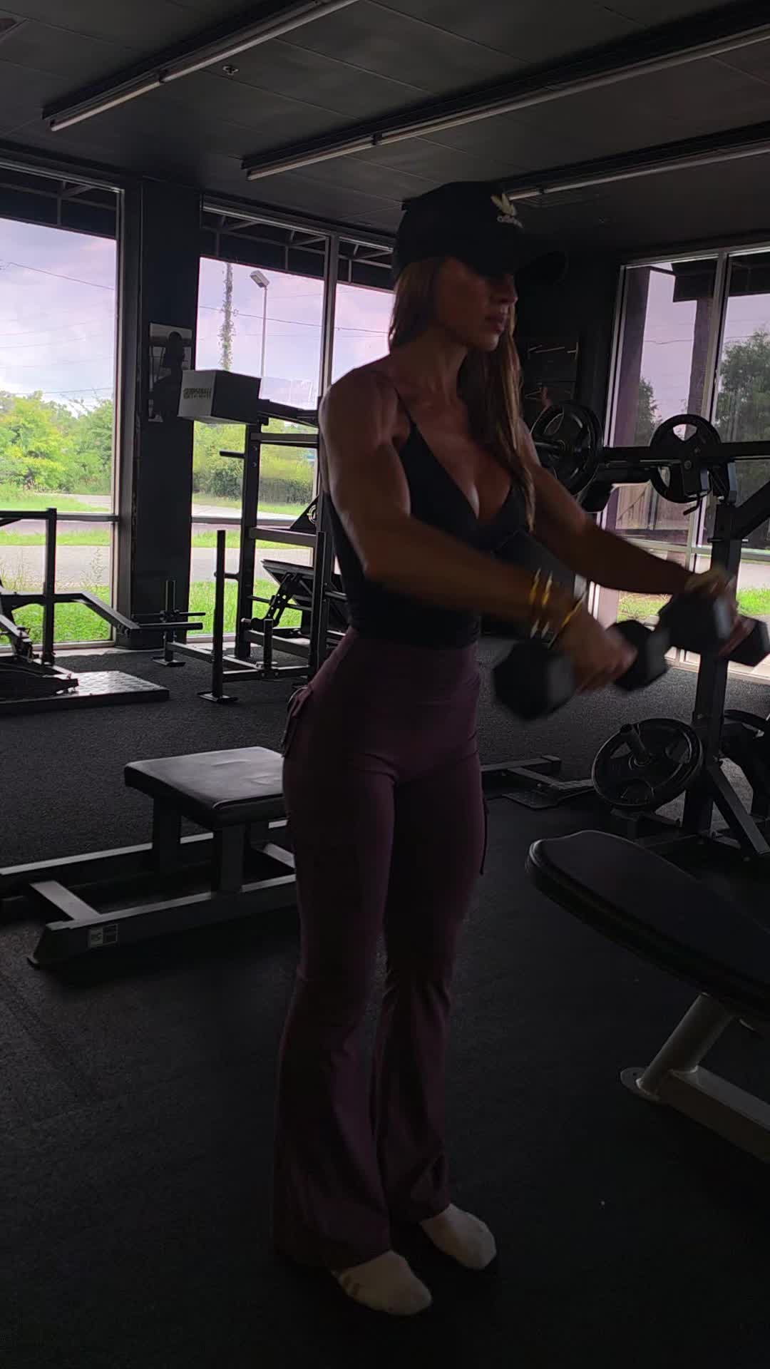 @ElizabethAnneFit