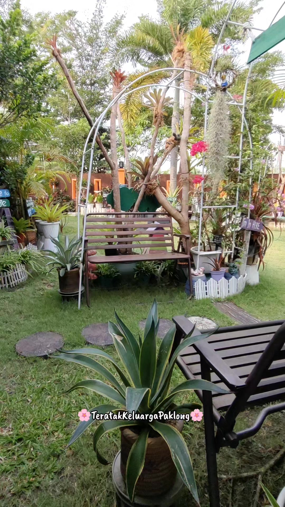 @Teratak Keluarga Paklong