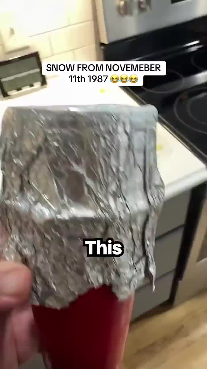 @ElizabethVibes