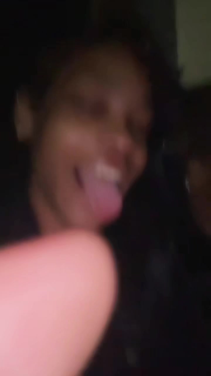 @Lil e