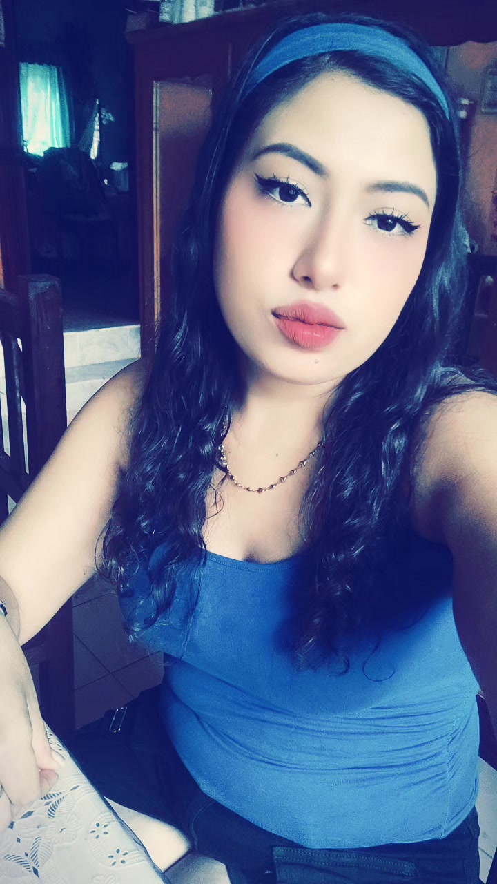 @𝓩𝓾𝓻𝔂 🍓✨