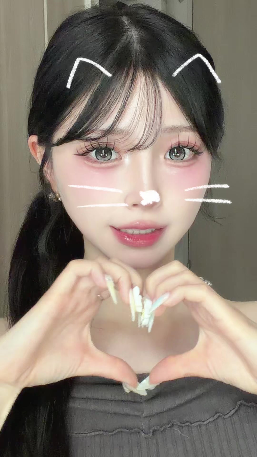 @るい