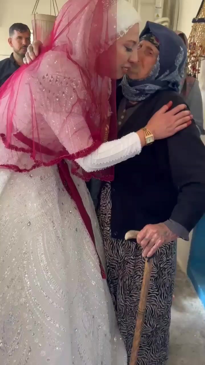 @Hazalikra