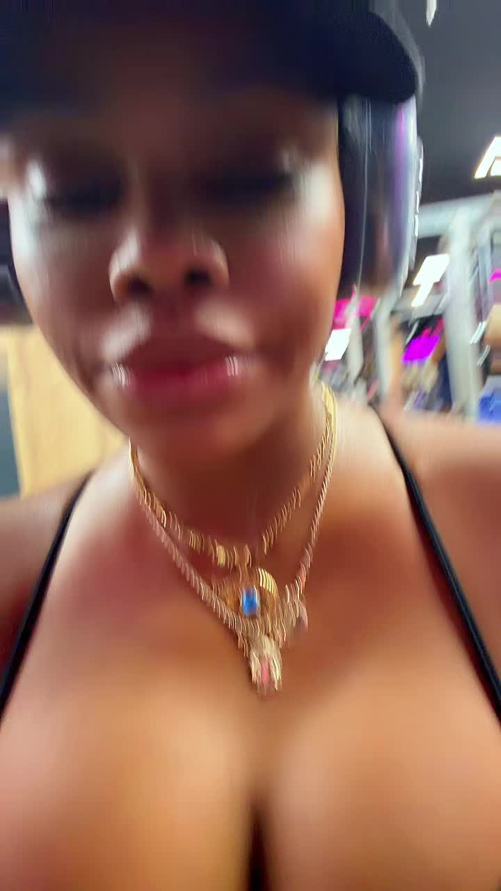 @Rihanna miller vzla
