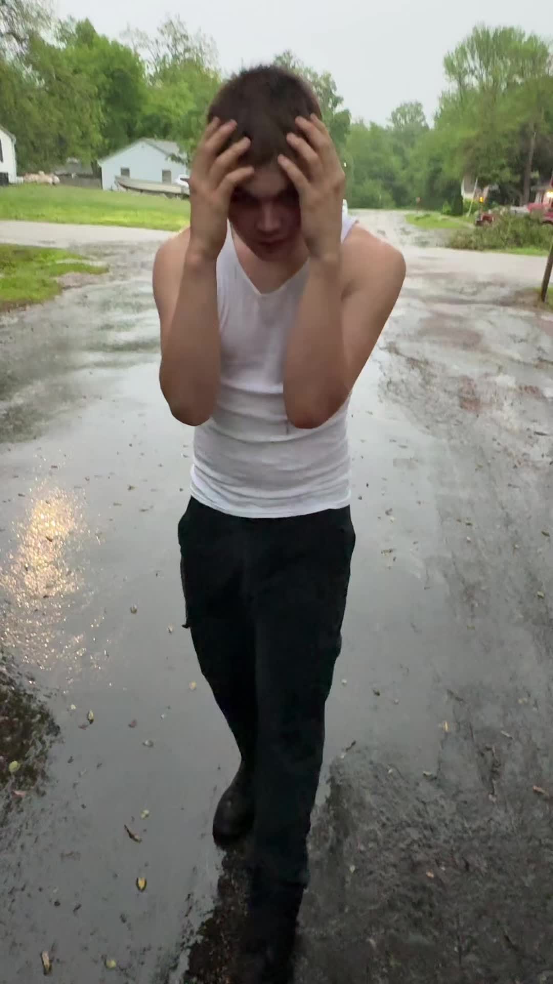 @james(GiggleSquad)