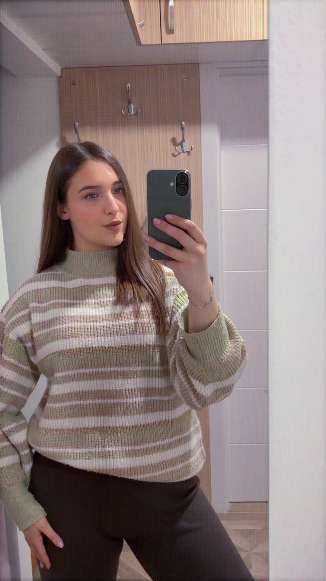 @Ana