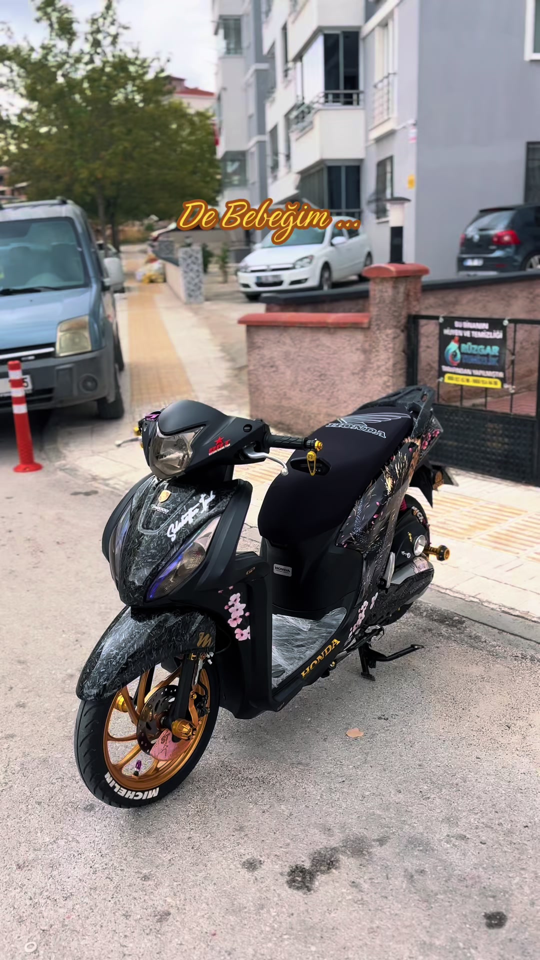@𝐒𝐓.