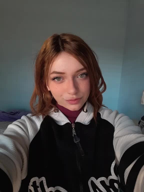 @candeluuuz