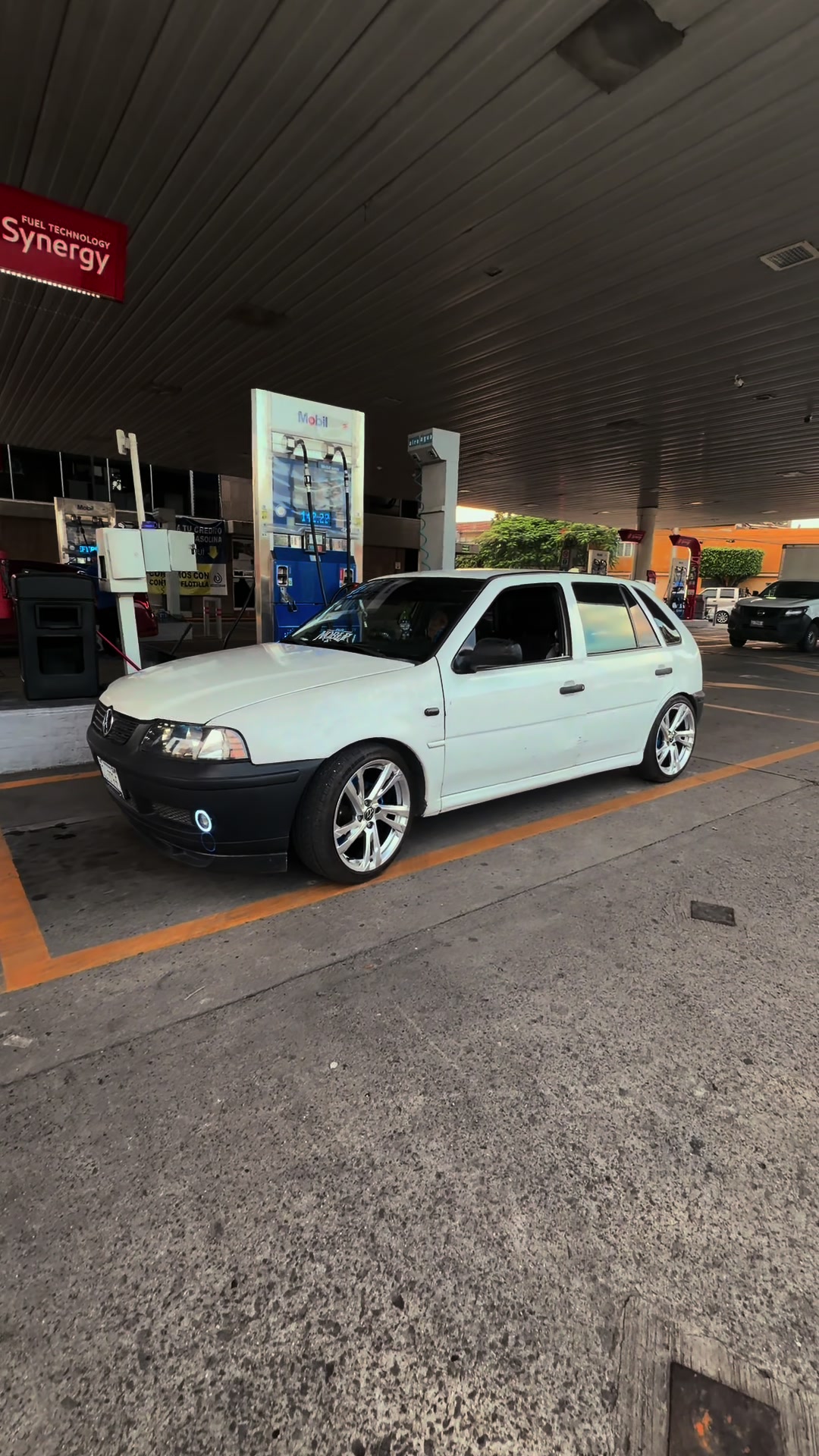@Chuy 477🔰