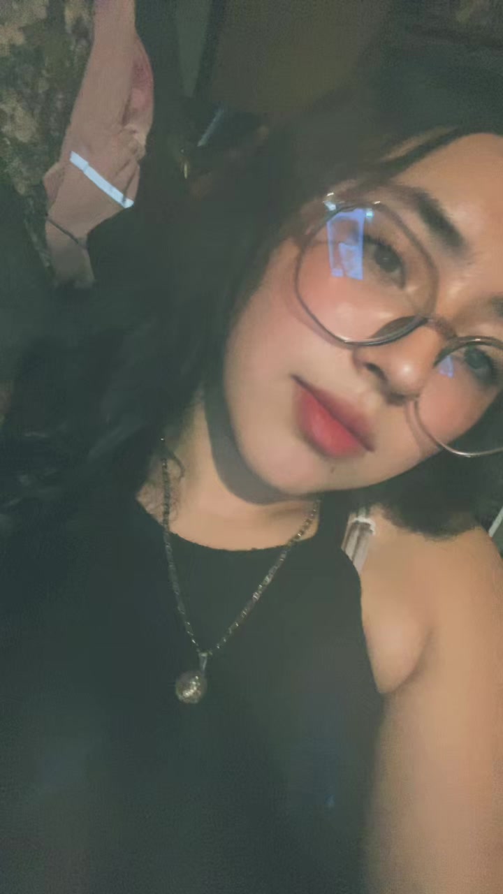 @Yuri González