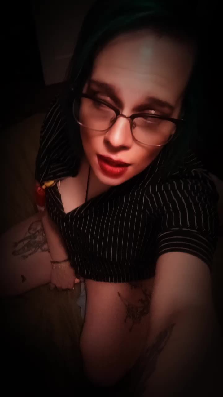 @TwiztdVixen