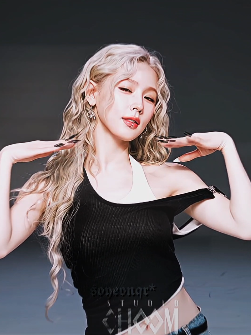 @𝐬𝐨𝐲𝐞𝐨𝐧𝐪𝐫*